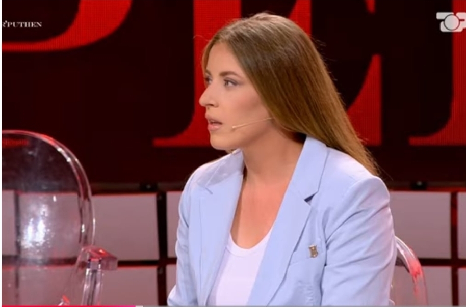 “Kam burrëri femërore, 24 vjeç jam puthur për herë të parë”/ Ka ardhur në “Përputhen” për të gjetur dashurinë, Pranvera “tremb” djemtë: Jam…