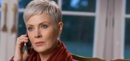 Djali im më telefonon në të njëjtën kohë çdo natë dhe më pyet: «Je vetëm?» Nëse them po, ai e mbyll telefonin. Nëse them jo, ai këmbëngul të dijë se kush është me mua. Mbrëmë, gënjeva dhe i thashë se isha vetëm. Nuk e kisha imagjinuar kurrë se kjo do të më shpëtonte…